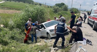 Kütahya'da gerçekleşen trafik kazasında 2 kişi hayatını kaybetti
