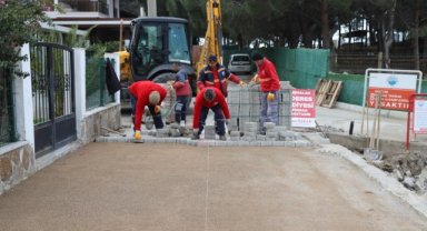 Menderes Gümüldür'de yollar nakış nakış işleniyor