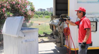 Menderes’te çöp konteynerlerine bakım: Her alanda temizlik