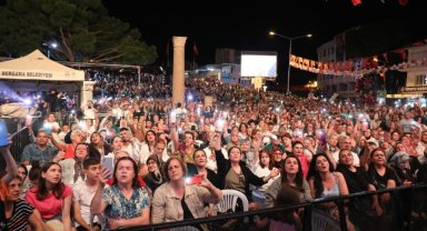 Orhan Hakalmaz Bergama'yı mest etti