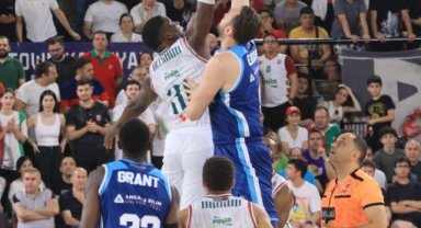 Pınar Karşıyaka avantaj peşinde