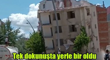 Tek dokunuşta yerle bir oldu
