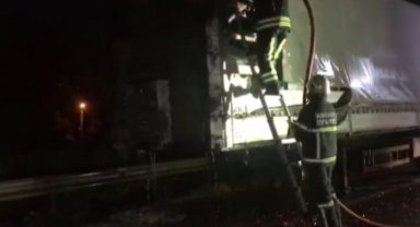 TEM'de tır alev topuna döndü