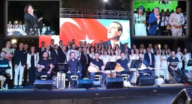 Torbalı'da muhteşem müzik ziyafeti: 'Sanatın ve sanatçının yanındayız'