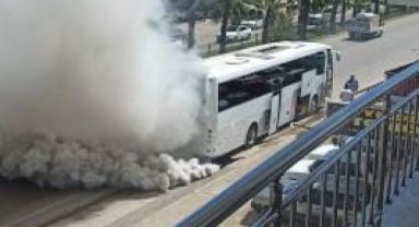 Tur otobüsünde korkutan yangın