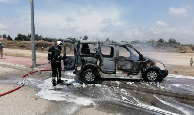 Yanan aracın sürücüsü canını zor kurtardı
