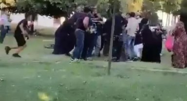 15 kişi birbirine girdi: Sokaklar boks maçını aratmadı