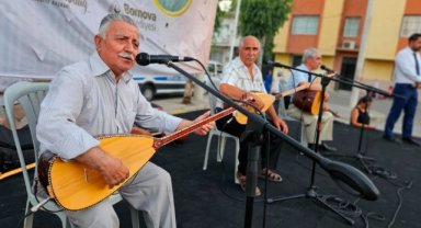 Anadolu'nun aşıkları Veysel aşkına Bornova'da buluştu