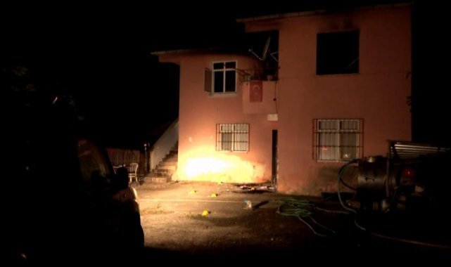 Babasını tüfekle öldürdü, babaannesini darp etti, evi ateşe verdi