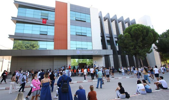 Bayraklı Belediyesinden ‘liyakatli adil seçim’
