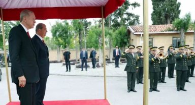 Cumhurbaşkanı Erdoğan, KKTC’de resmi törenle karşılandı