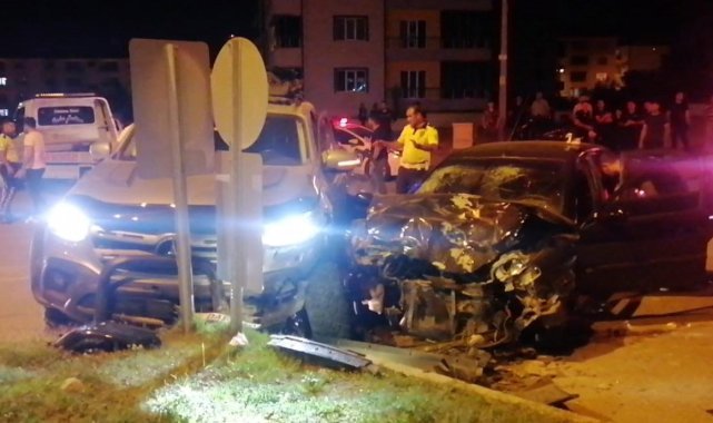Düğün konvoyunda trafik kazası