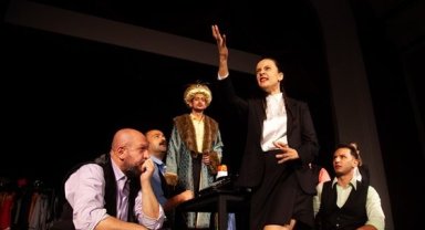 İzmir Şehir Tiyatroları sezonu kapalı gişe tamamladı