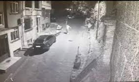 Kadın müşterileri silahla kovalayıp ateş açtılar