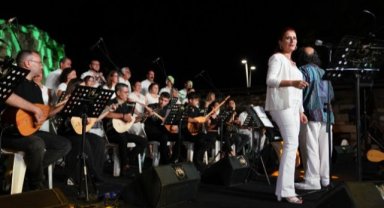 Kaleiçi’nde Türk Halk Müziği esintisi