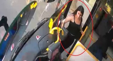 Kaybolan kızını gece gündüz sokak sokak arıyor