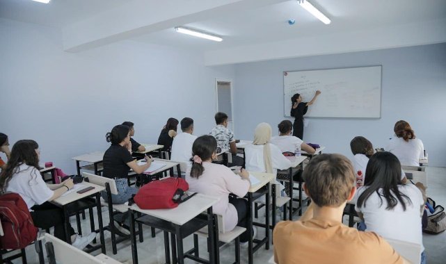 Kınık’ta SAYEM ile Aquapark’ta serinleten Yaz Okulu