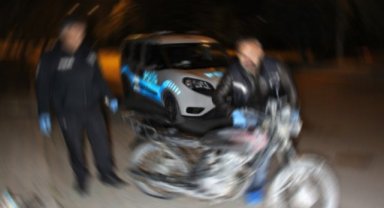 Sahibi bile farkında değildi, polis ekipleri çalınan motoru yakaladı