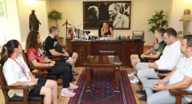 Şampiyon sporculardan Başkan Ceritoğlu Sengel'e teşekkür