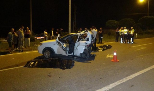 Samsun'da seyir halindeki otomobil önündeki araca çarptı