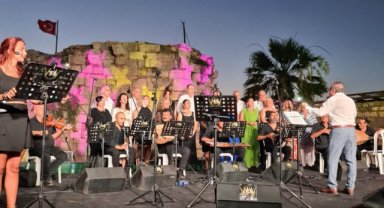 Seferihisar Kaleiçi’nde Türk Sanat Müziği esintisi