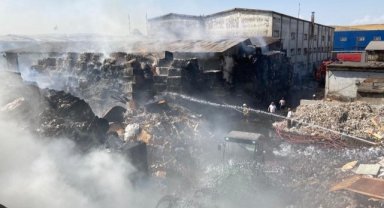 Ankara’da kağıt geri dönüşüm fabrikasında yangın