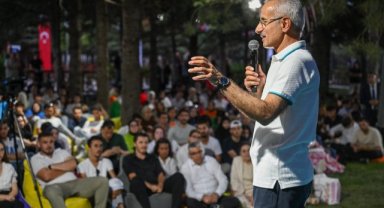 Ulaştırma ve Altyapı Bakanı Uraloğlu'ndan gençlere önemli mesajlar