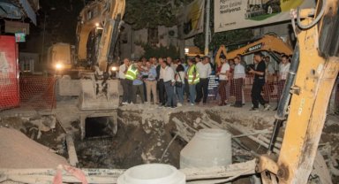 Başkan Soyer'den gece mesaisi: "24 saat yaşayan bir Kemeraltı yaratacağız”