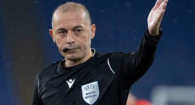 Cüneyt Çakır: "Türk hakemliğinin dünya arenasında başarılı olabilmesi için bir ömür adadım"