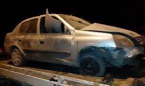 Defalarca takla atan otomobil hurdaya döndü