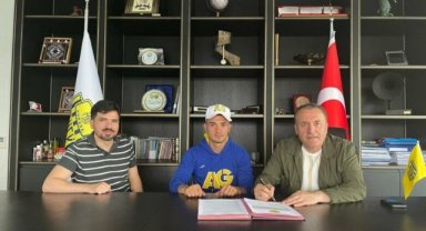 Göztepe, Ankaragücü'nden Fıratcan Üzüm'le anlaştı