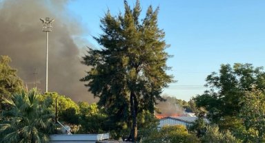 İzmir’de katı atık toplama merkezinde korkutan yangın