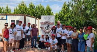 Lösev kampı öğrencileri tohum merkezini ziyaret etti