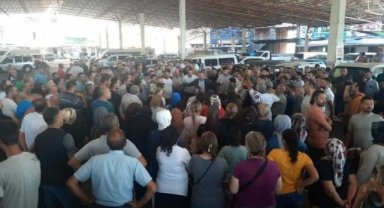 Torbalı’da grev kararı alan pazarcılar tezgah kapattı