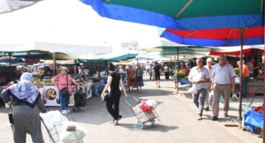 Torbalı pazarı yeni yerine taşındı