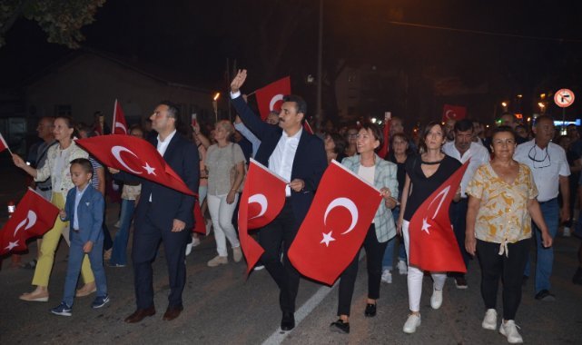 101. yıl kutlamaları coşkusu akşam da devam etti