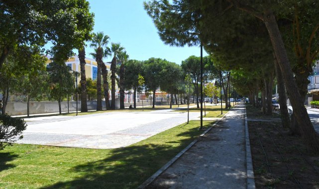 Abidin Dino Parkı baştan sona yenilendi