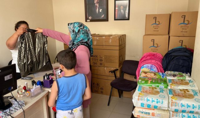 Bayraklı Belediyesinden öğrencilere kırtasiye desteği