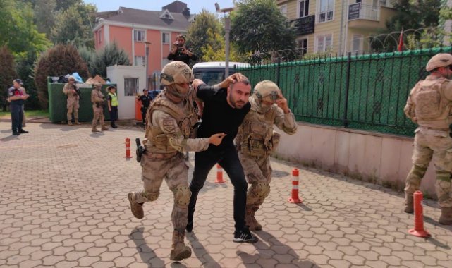 Bir ilçenin kabusu olmuşlardı...Terkinler çetesi üyeleri adliyeye böyle getirildi