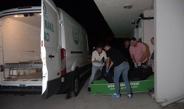 Birlikte yaşadığı kadının boğazını kesti