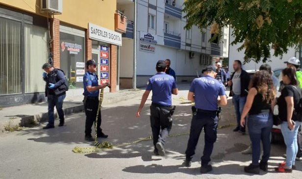 Bomba sanıldı, konfeti patlatma düzeneği çıktı
