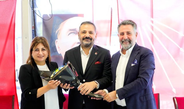 CHP Bayraklı’dan Aslanoğlu’na tam destek