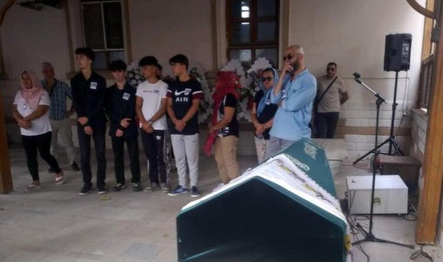 Denize uçan otomobilde hayatını kaybeden lise müdürünün ailesinden 'eşi öldürdü' iddiası