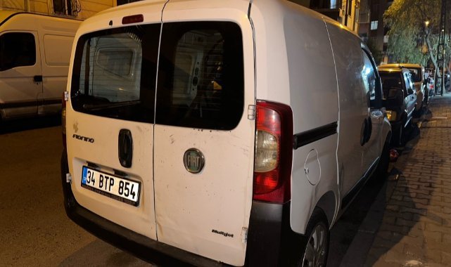 Esenler’de 3. kez hırsızların hedefi olan araçtan 25 bin liralık soygun