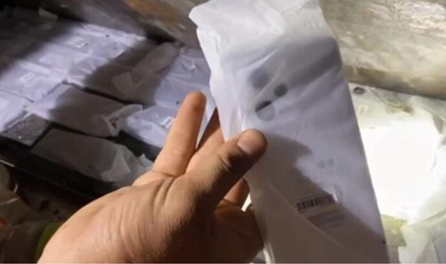 Habur'da 131 kaçak cep telefonu ele geçirildi