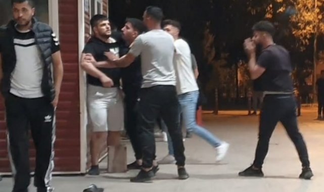 Hastanede arkadaşını darbetti