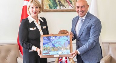 İngiltere Büyükelçisi Morris Başkan Soyer’i ziyaret etti