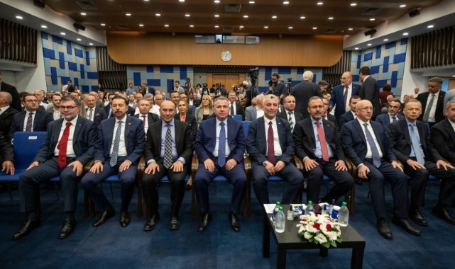 İzmir Büyükşehir Belediye Başkan'ı Tunç Soyer: İzmir İş Dünyası toplantısında konuştu
