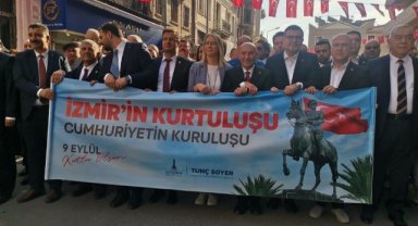 İzmir'de 9 Eylül coşkusu Zafer Yürüyüşü ile başladı