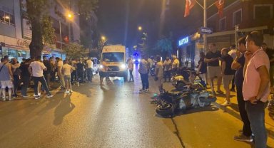 İzmir'de feci kaza: Otomobil ile motosiklet çarpıştı